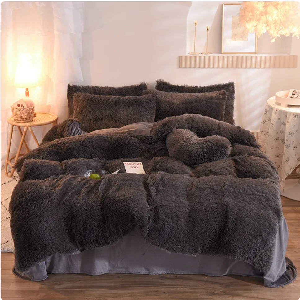Plush Velvet Bedding Set
