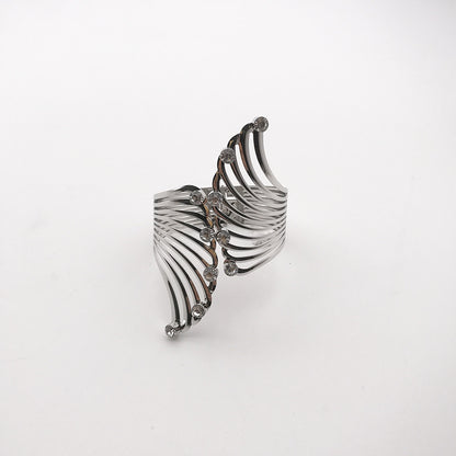 Winged Curtain Tieback Clip