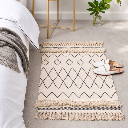 Linework Fringe Rug