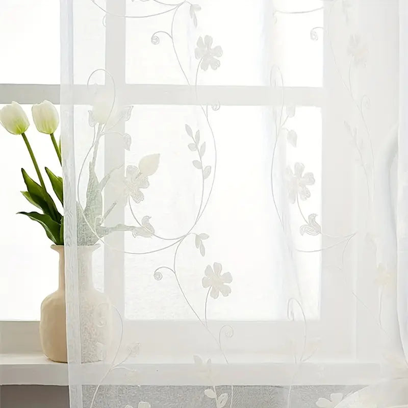 Pastoral White Embroidery Flower Vine Curtain Screen