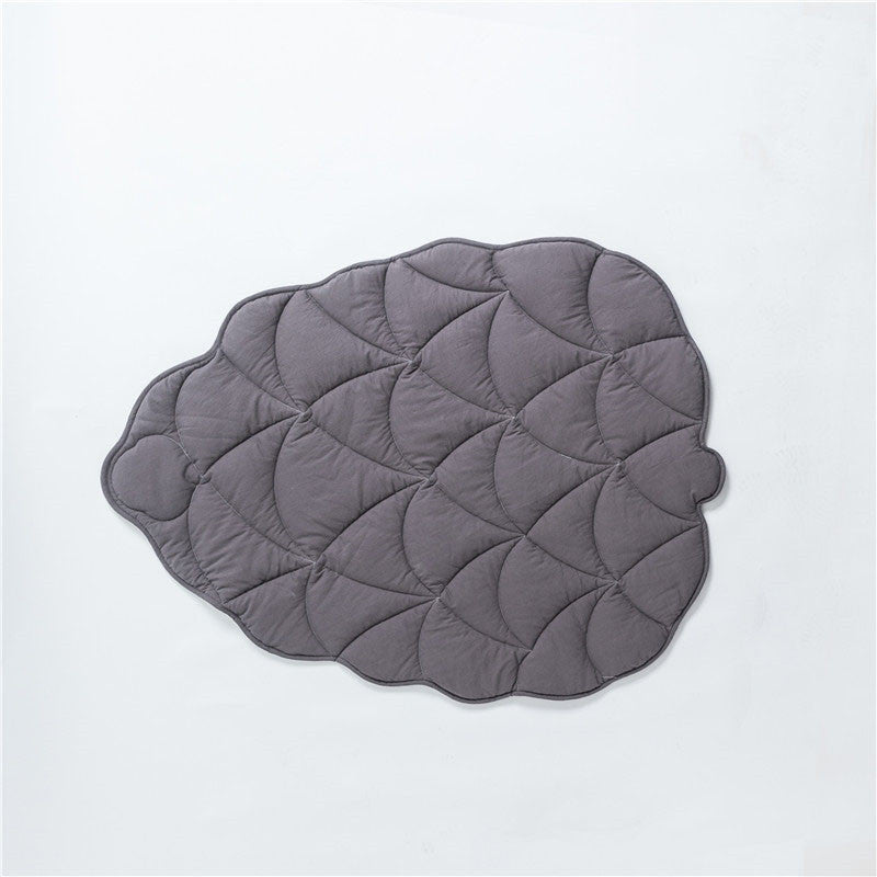 Quilted Leaf Floor Mat