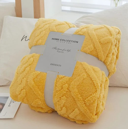 Plush Cable-Knit Throw